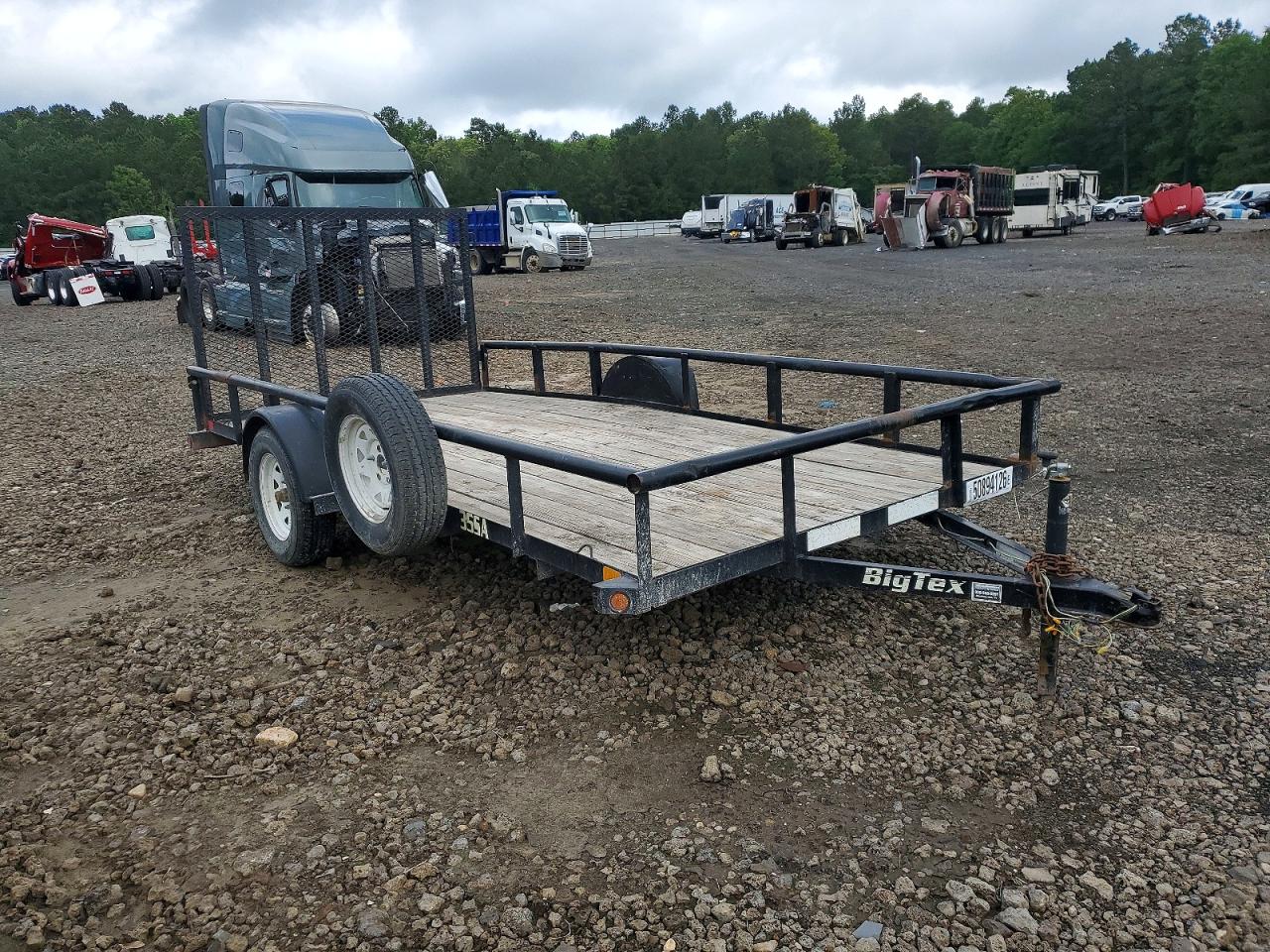 2017 BIG Utility tr VIN 16VAX1415H2022153 photo 1
