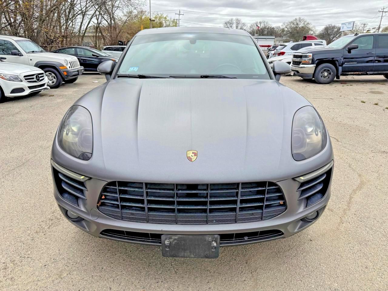 2016 Porsche Macan VIN WP1AB2A57GLB45029 photo 11