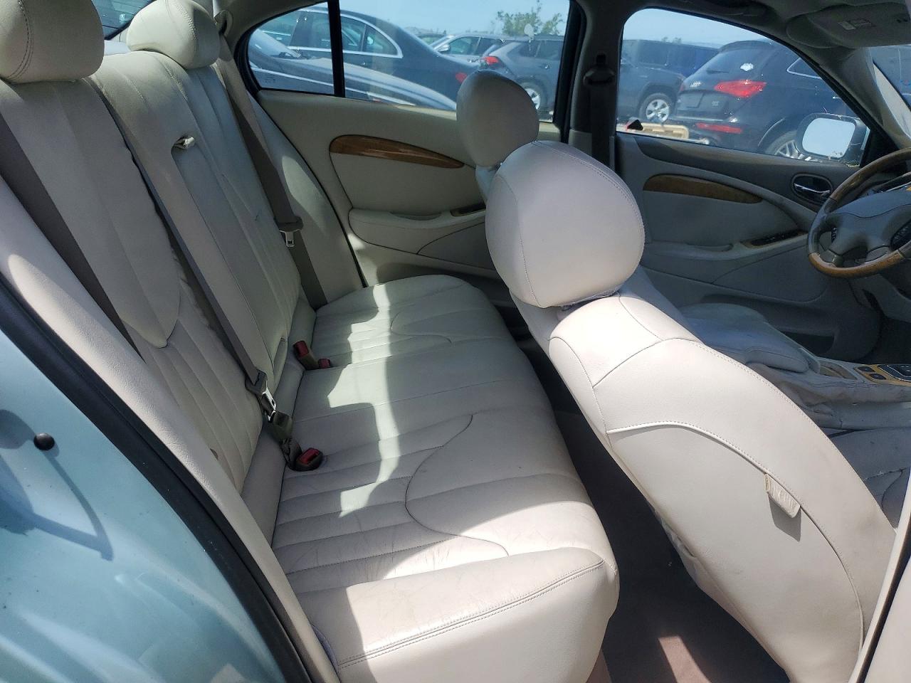 2000 Jaguar S type VIN SAJDA01D5YGL16885 photo 10