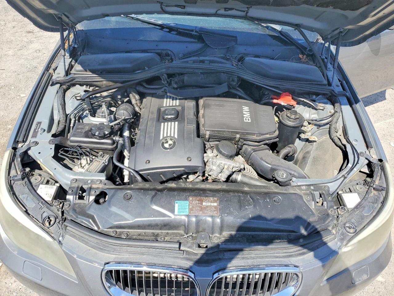 2008 BMW 5 series VIN WBANV93518CZ66996 photo 11