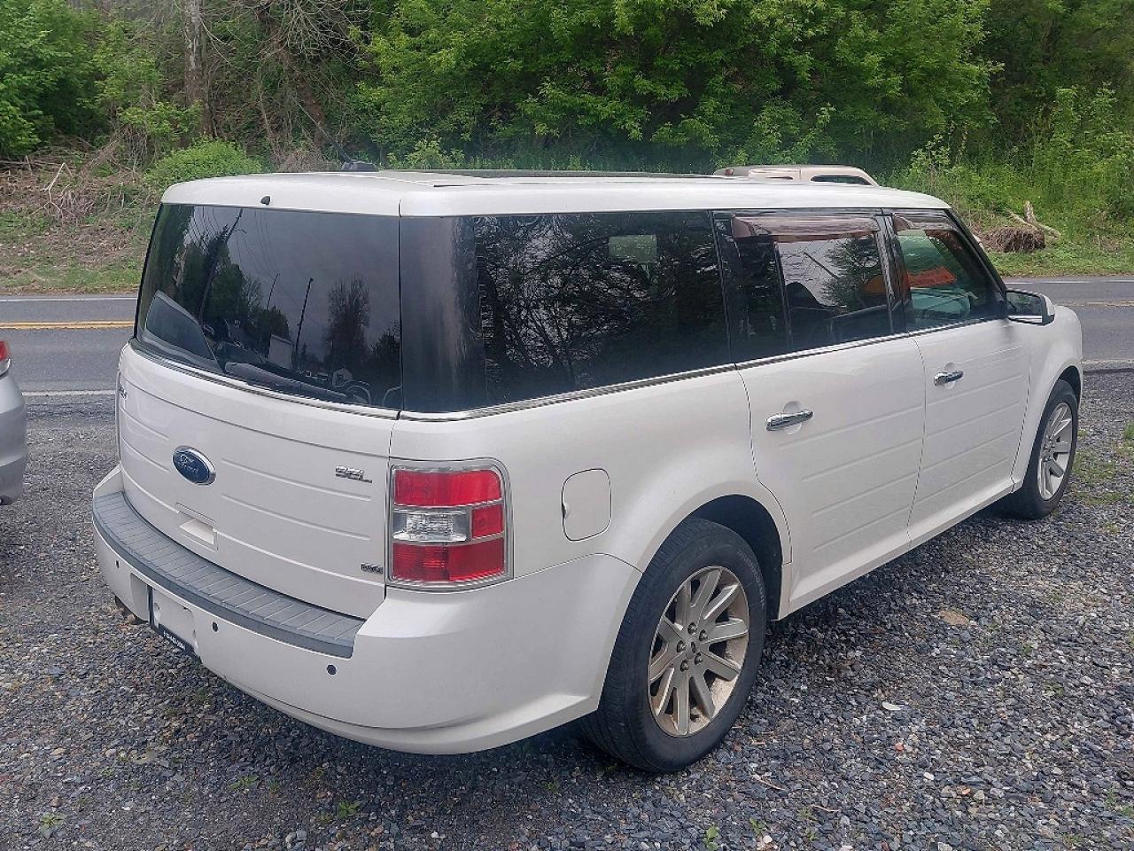 2011 Ford Flex VIN 2FMHK6CC6BBD14867 photo 4