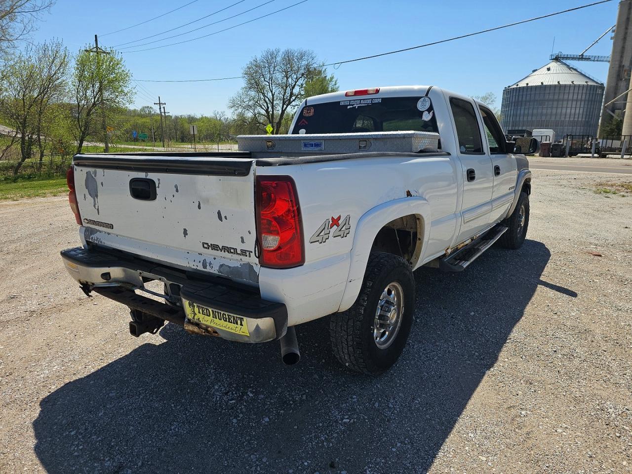 2003 Chevrolet All models VIN 1GCHK23U33F194578 photo 4