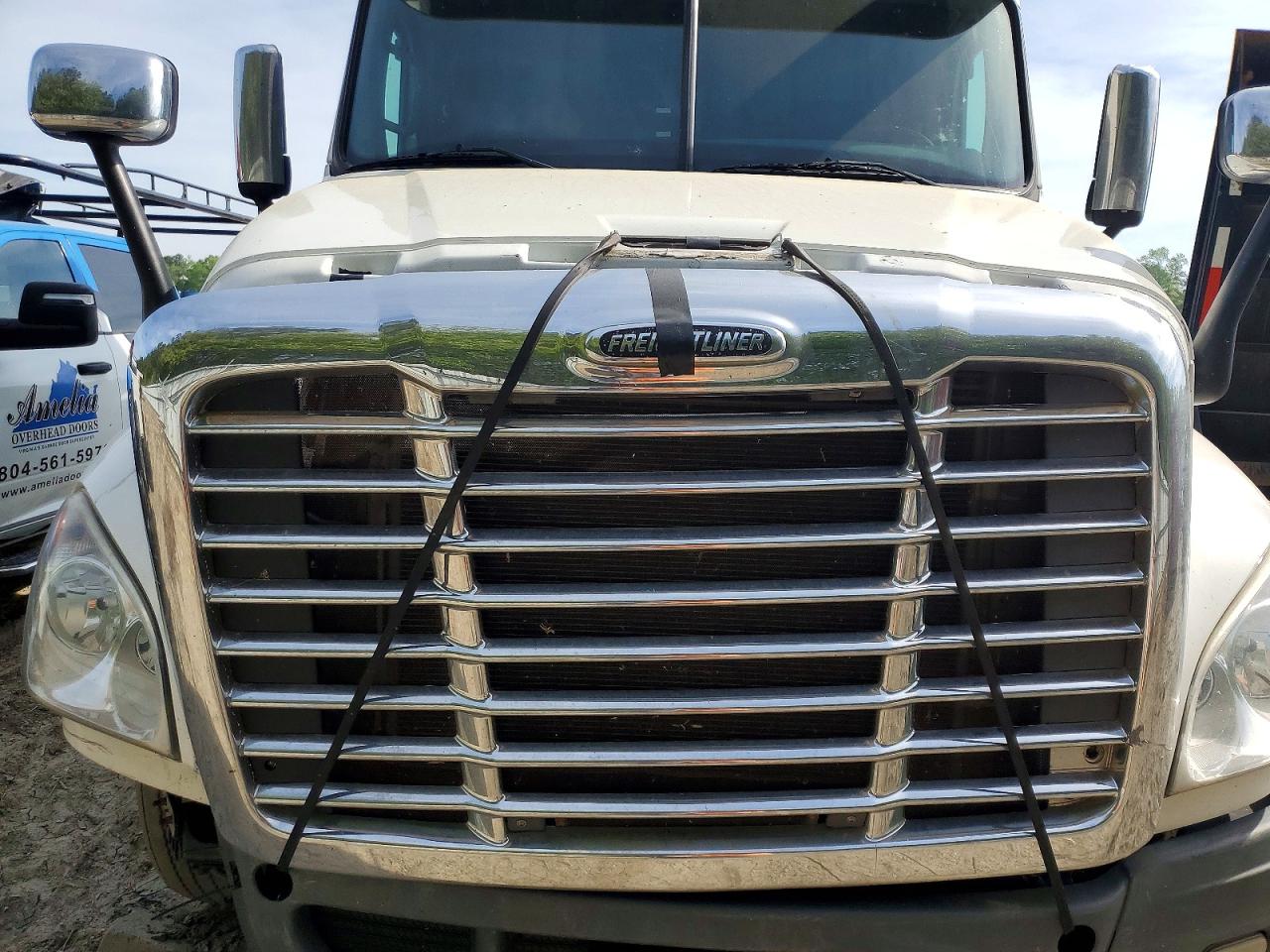 2011 FREIGHTLINER All other VIN 1FUJGLDR6BLAZ4649 photo 7