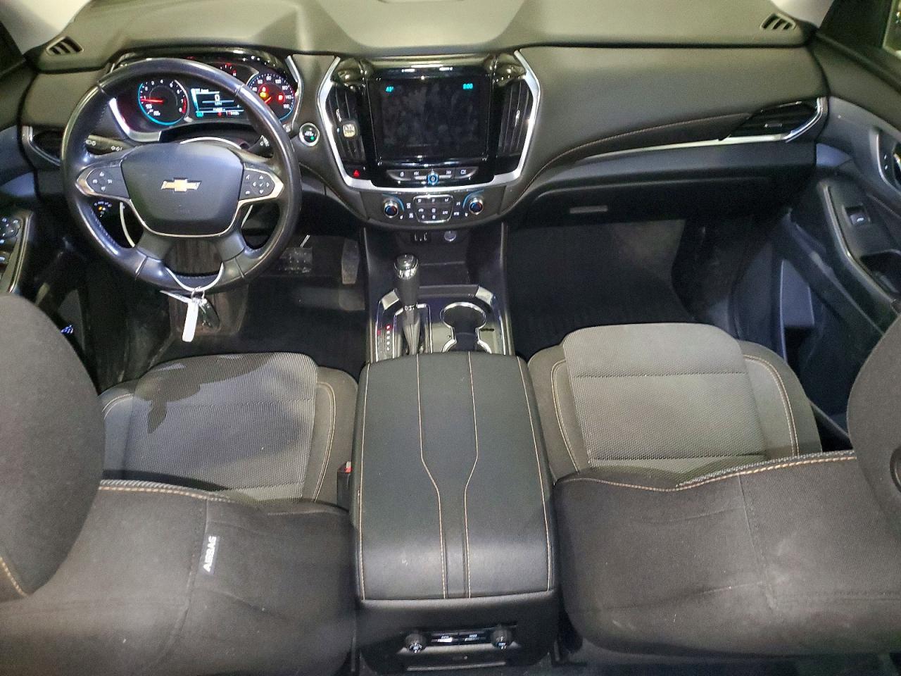 2019 Traverse VIN 1GNEVGKWXKJ150431 photo 8