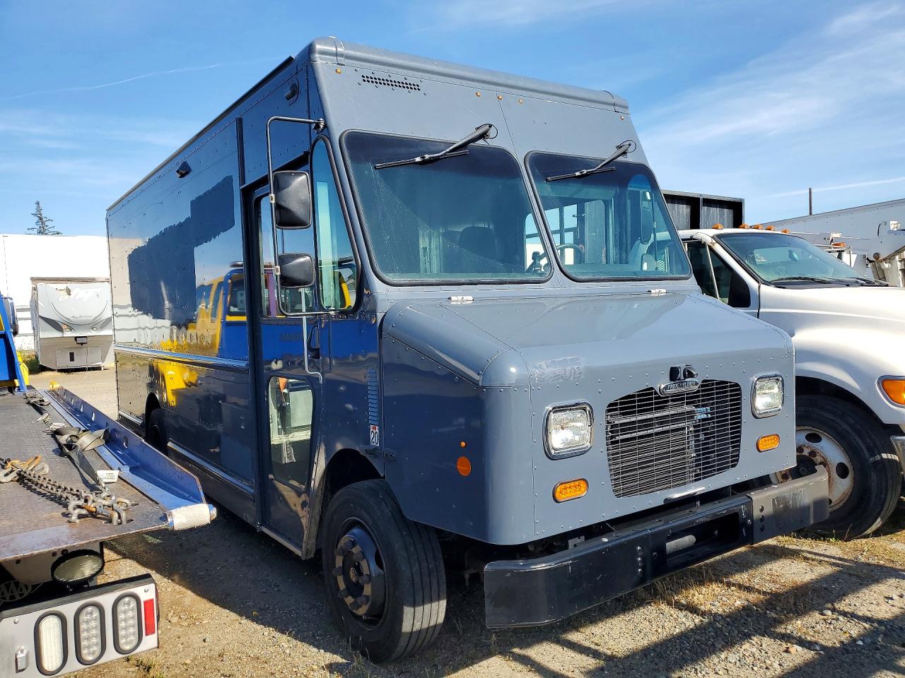 2021 FREIGHTLINER All other VIN 4UZAC2GA5MCMM9485 photo 4