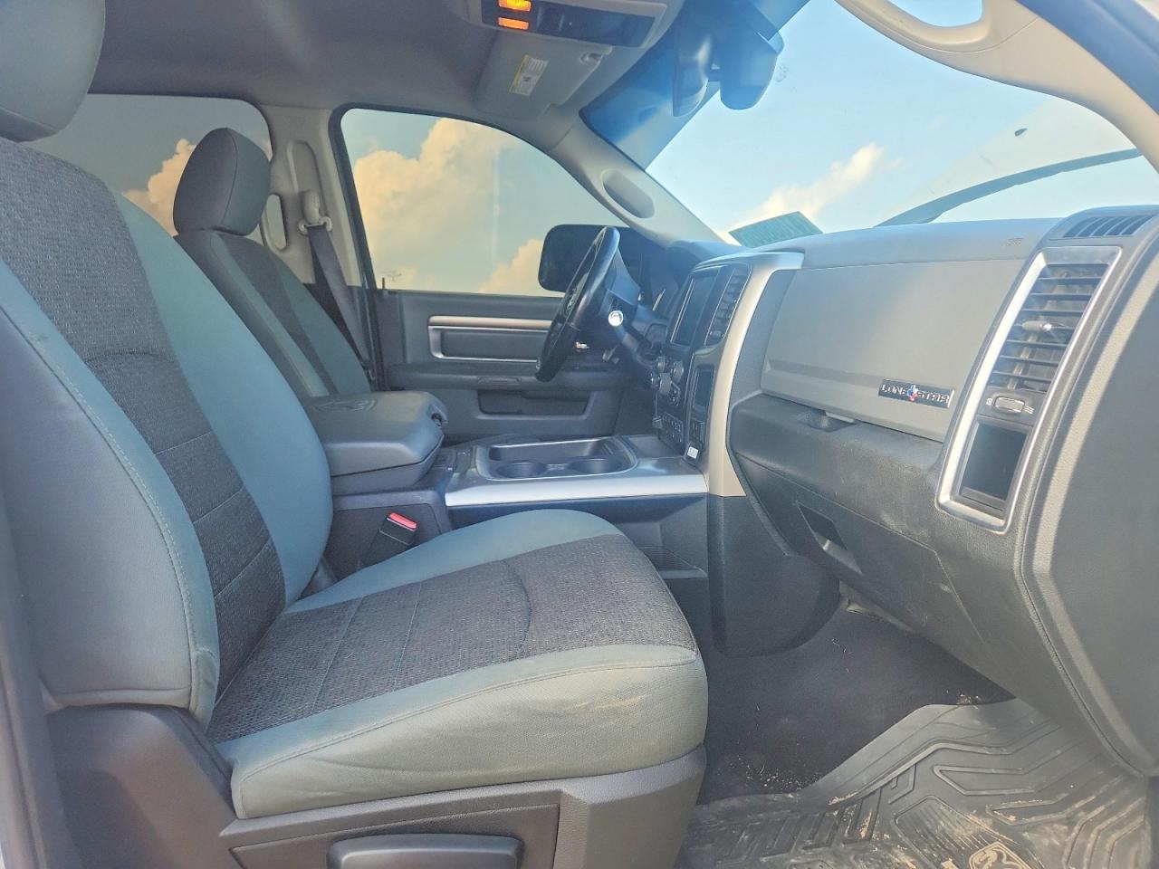 2016 Ram 3500 VIN 3C63RRLL4GG216122 photo 5