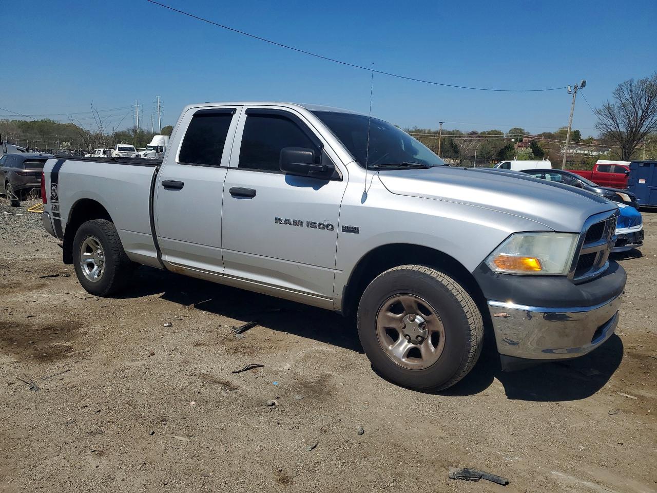 2011 Dodge Ram 1500 VIN 1D7RV1GT3BS692279 photo 4