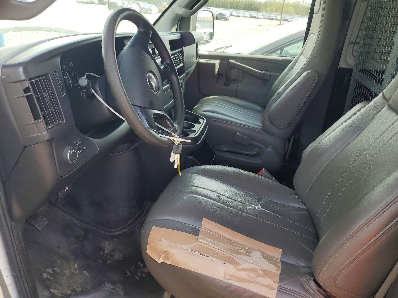 2016 CHEV Express VIN 1GCWGAFF2G1233163 photo 7