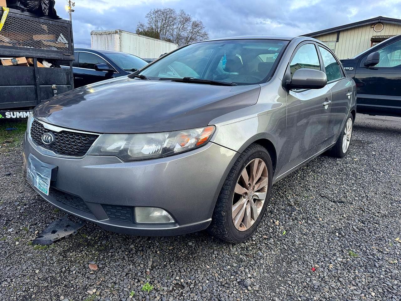 2011 Kia Forte VIN KNAFW4A30B5334170 photo 2