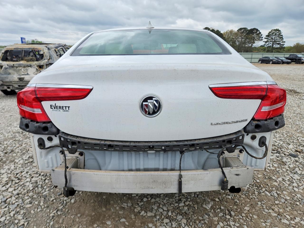 2019 Buick Lacrosse VIN 1G4ZS5SSXKU108937 photo 6