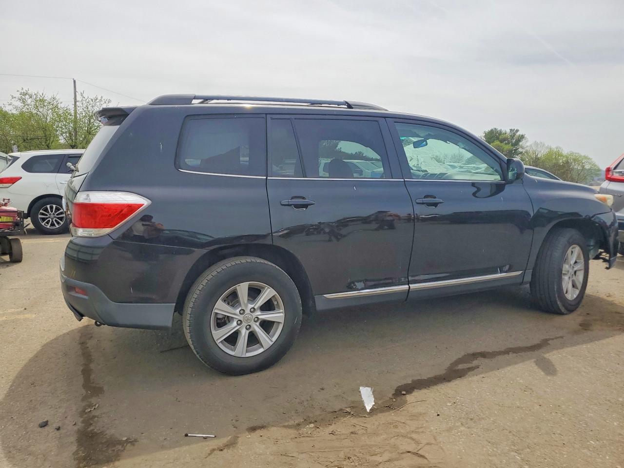 2011 TOYT Highlander VIN 5TDBK3EH9BS070809 photo 3