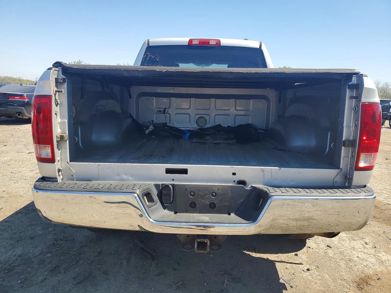 2011 Dodge Ram 1500 VIN 1D7RV1GT3BS692279 photo 6