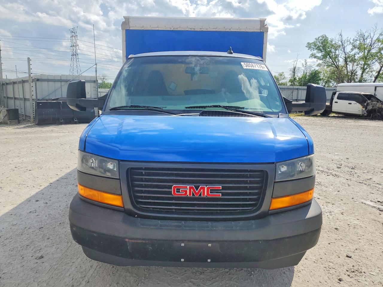 2018 GMC Savana VIN 1GD07RFP1J1901437 photo 5