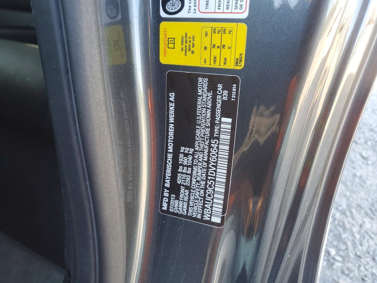 2013 BMW 1 series VIN WBAUC9C51DVY60645 photo 12