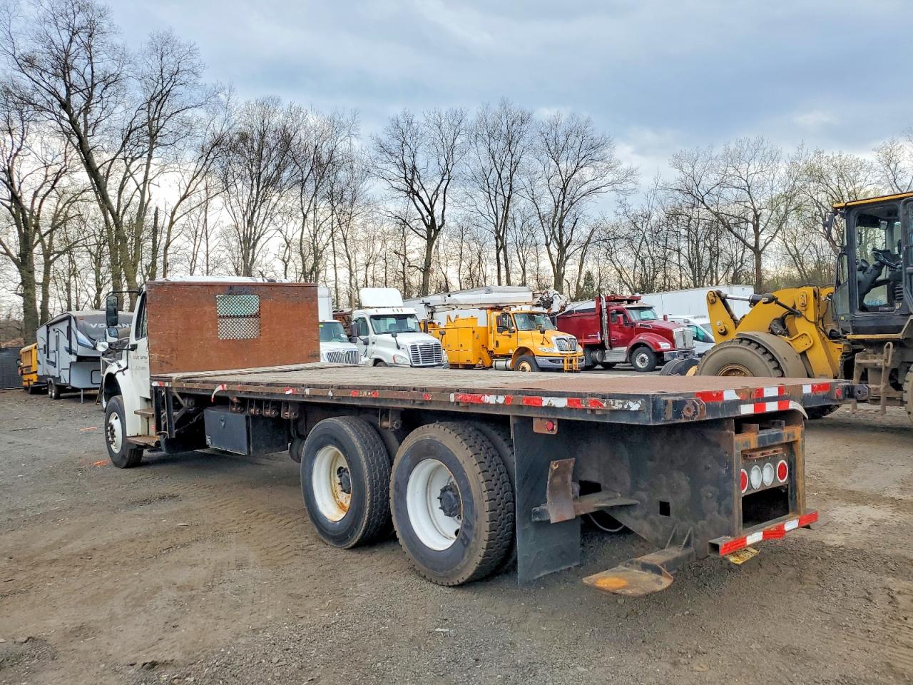 2013 FREIGHTLINER All other VIN 1FVHCYBS3DHBZ2293 photo 3