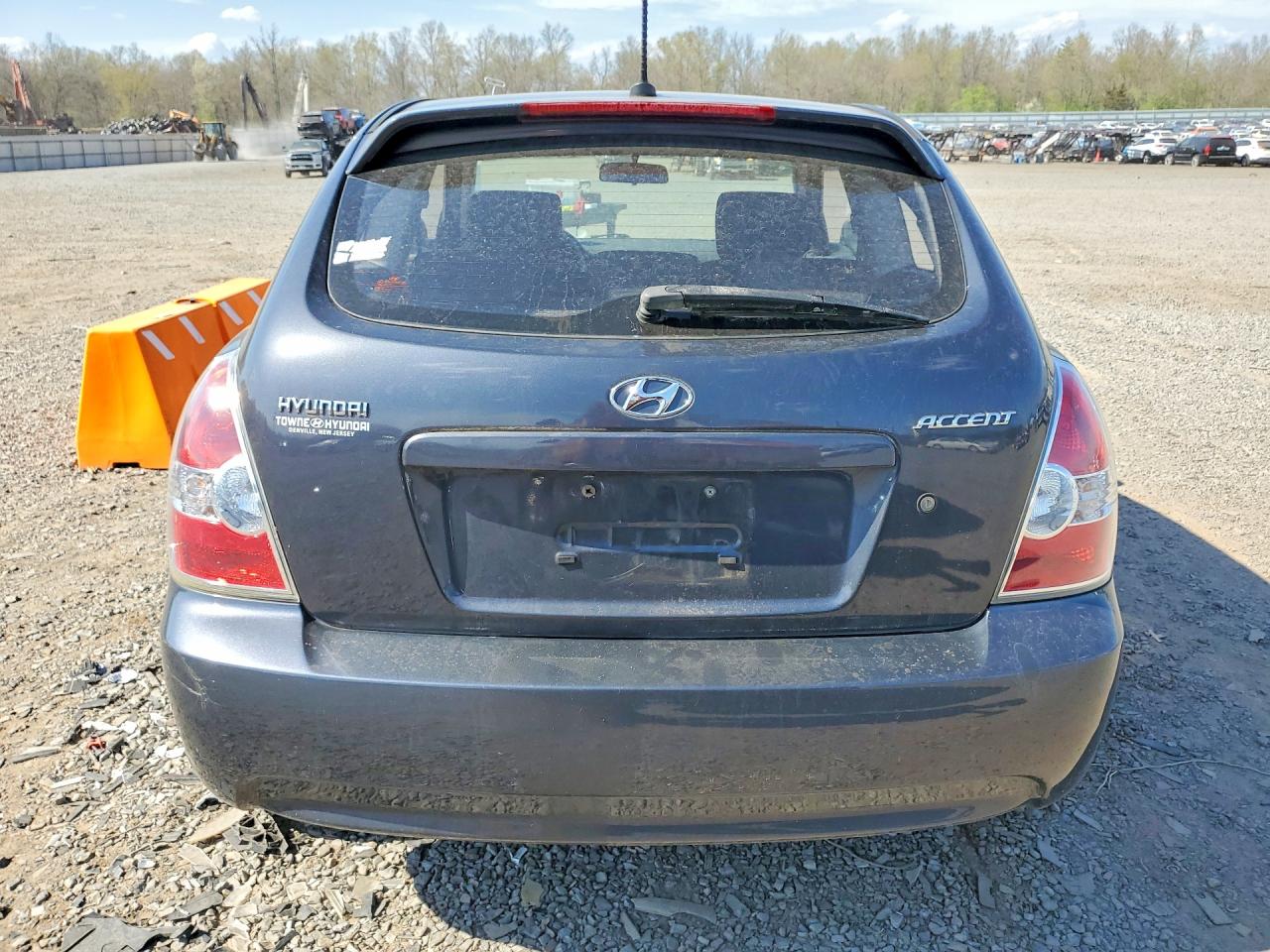 2011 Hyundai Accent VIN KMHCM3AC7BU187188 photo 6