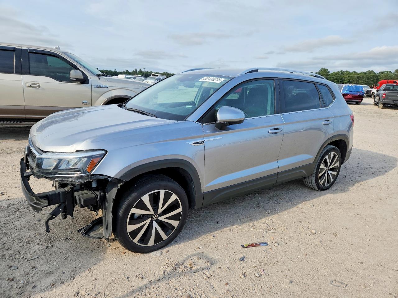 2024 VOLKSWAGEN All other VIN 3VVSX7B26RM028814 photo 1
