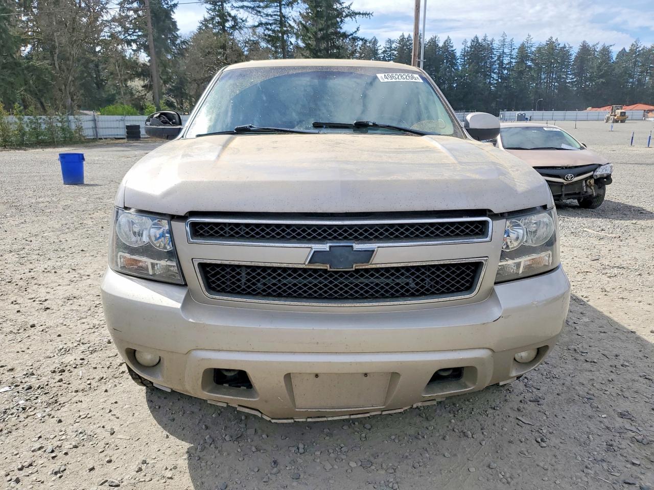 2009 Chevrolet Suburban VIN 1GNFK26319J116081 photo 5