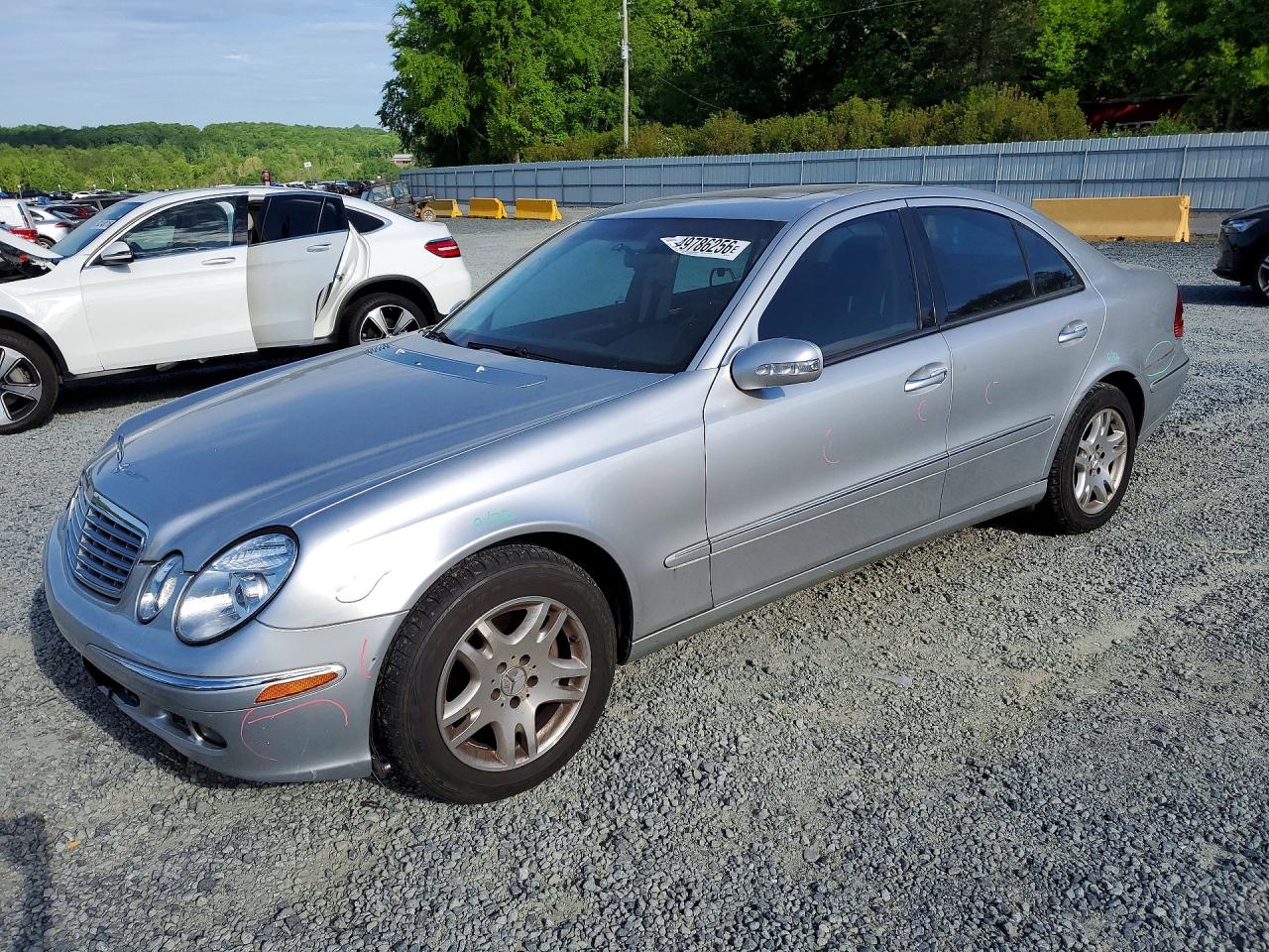 2005 Mercedes-Benz E-class VIN WDBUF65J05A697254 photo 1