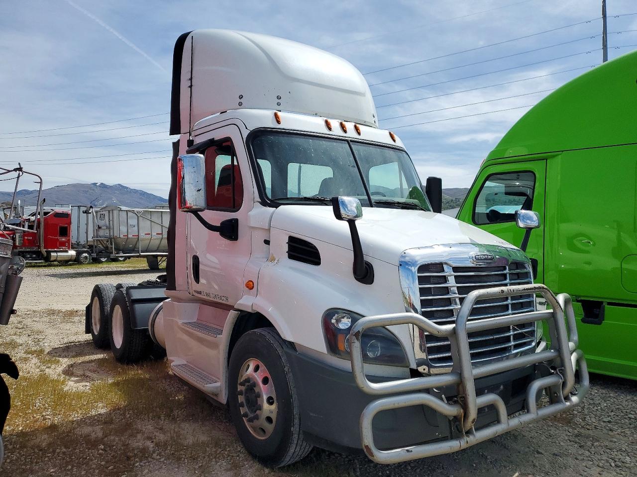 2016 FREIGHTLINER All other VIN 3AKJGBDV9GDGX2136 photo 1