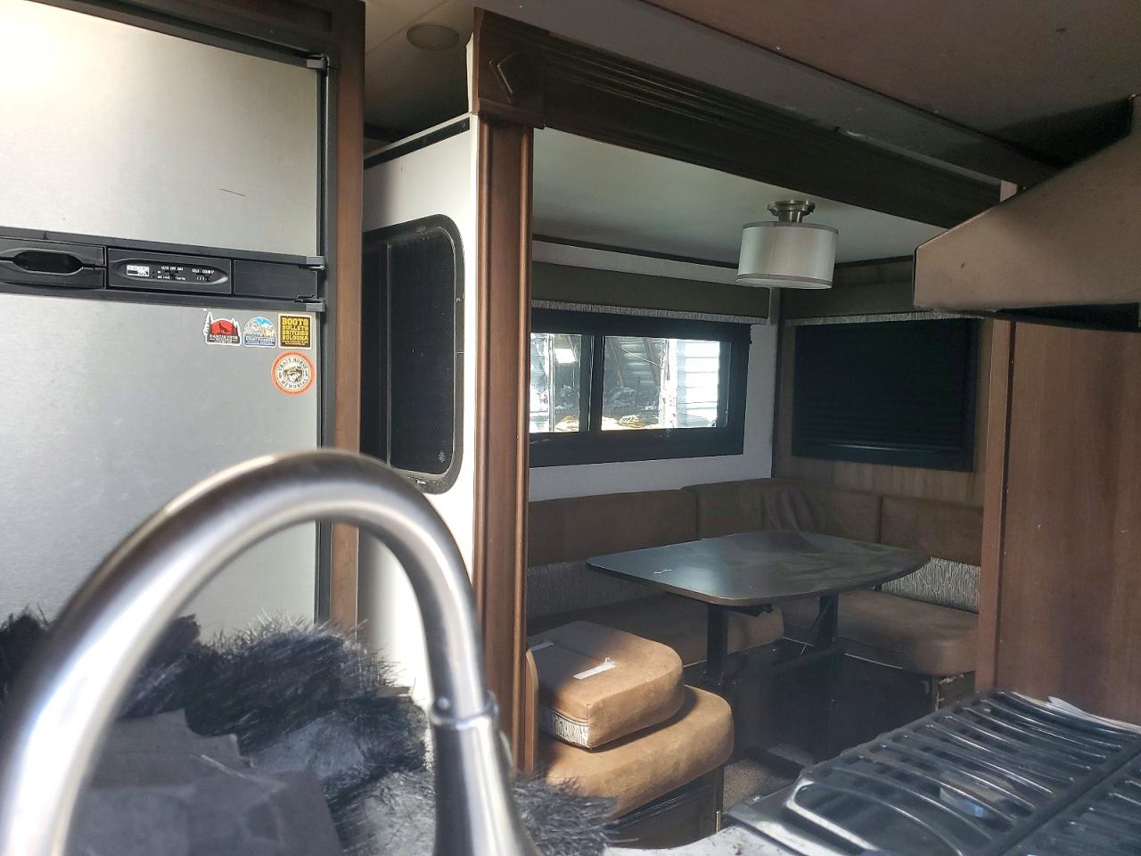 2018 JAYCO Jayco VIN 1UJBJ0BS0J1420177 photo 5