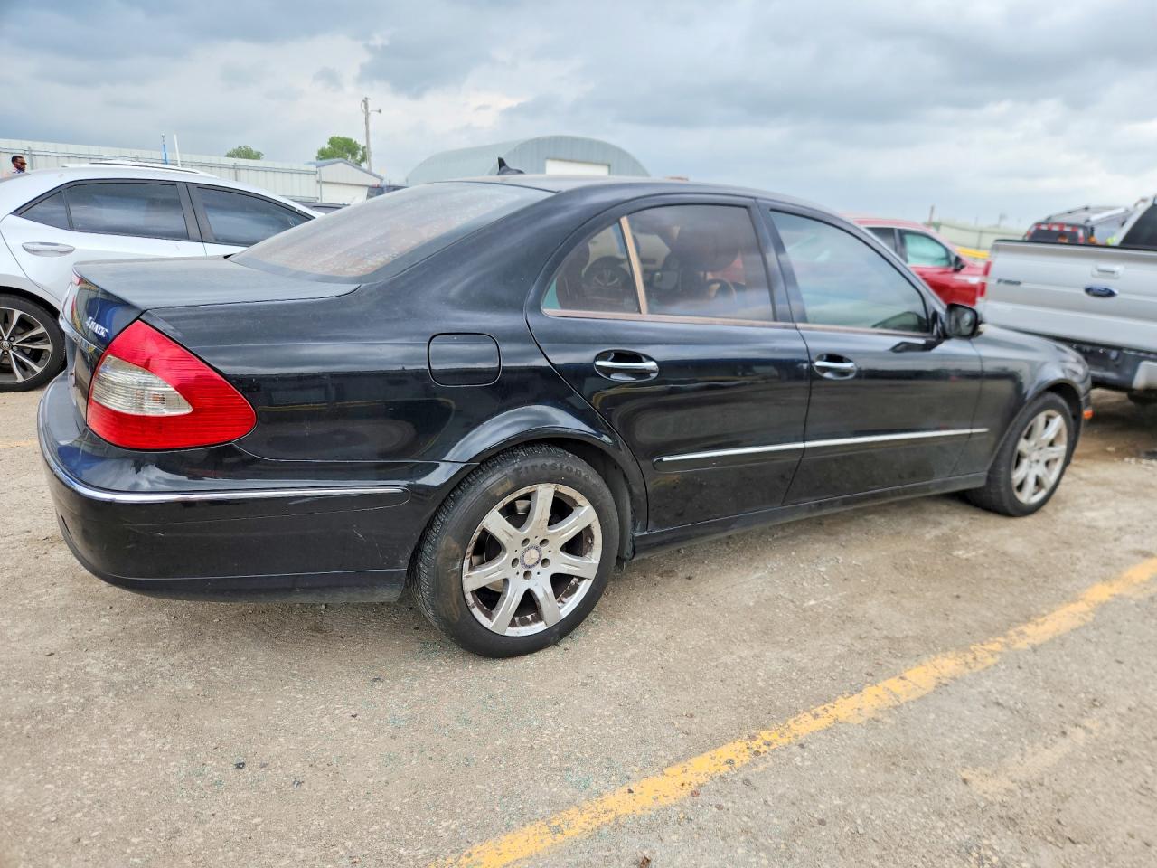 2008 Mercedes-Benz E-class VIN WDBUF87X58B248003 photo 3