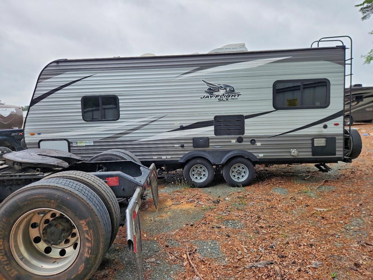 2021 JAYCO All models VIN 1UJBJ0BL2M17Z0270 photo 3