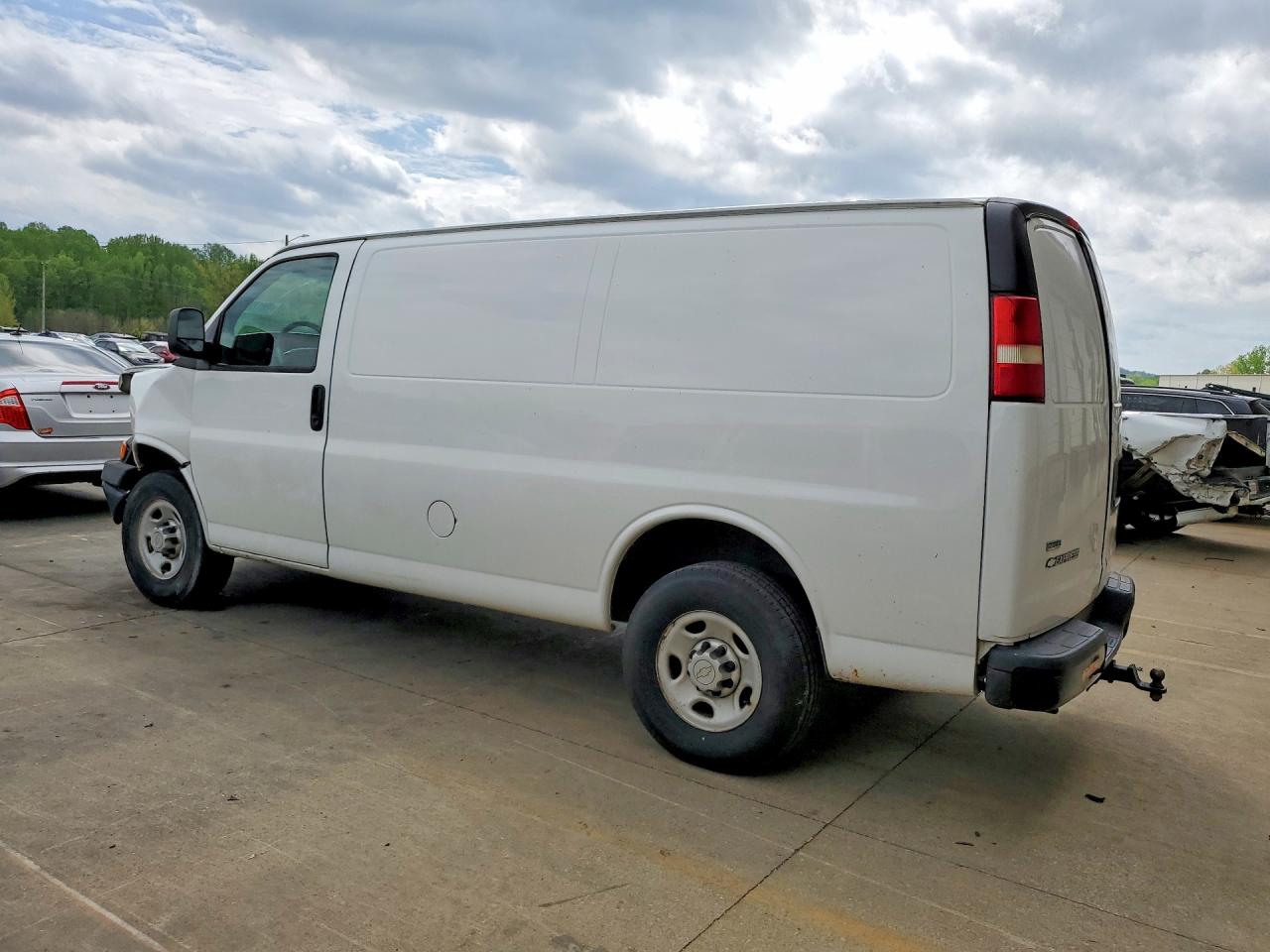 2010 CHEV Express VIN 1GCZGFAG9A1183539 photo 2