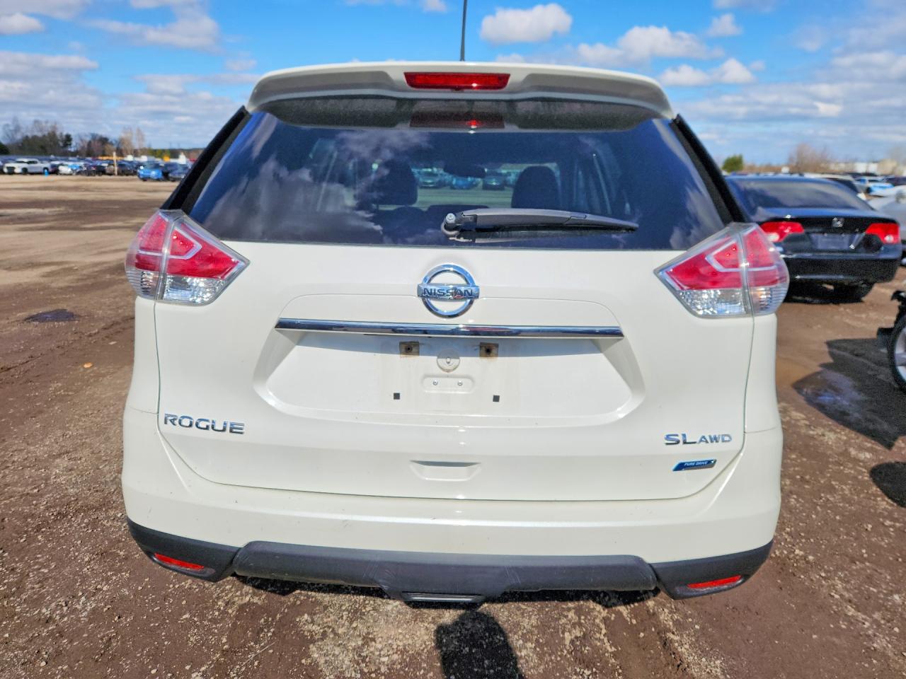 2015 Nissan Rogue VIN 5N1AT2MV8FC920586 photo 6