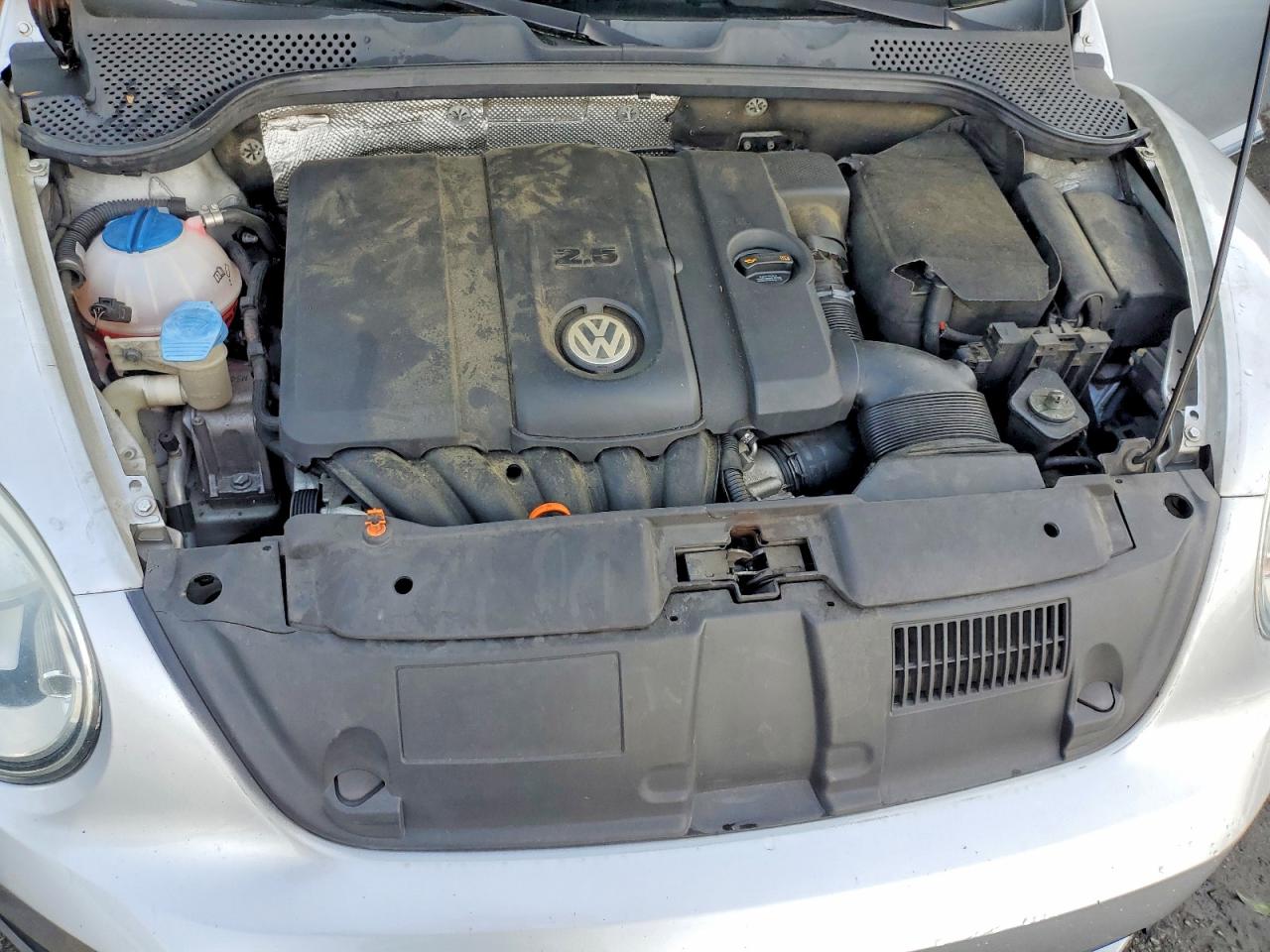 2012 Volkswagen Beetle VIN 3VWJP7AT6CM601896 photo 11