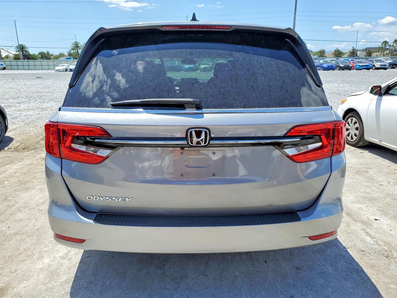 2024 Honda Odyssey VIN 5FNRL6H63RB020767 photo 6