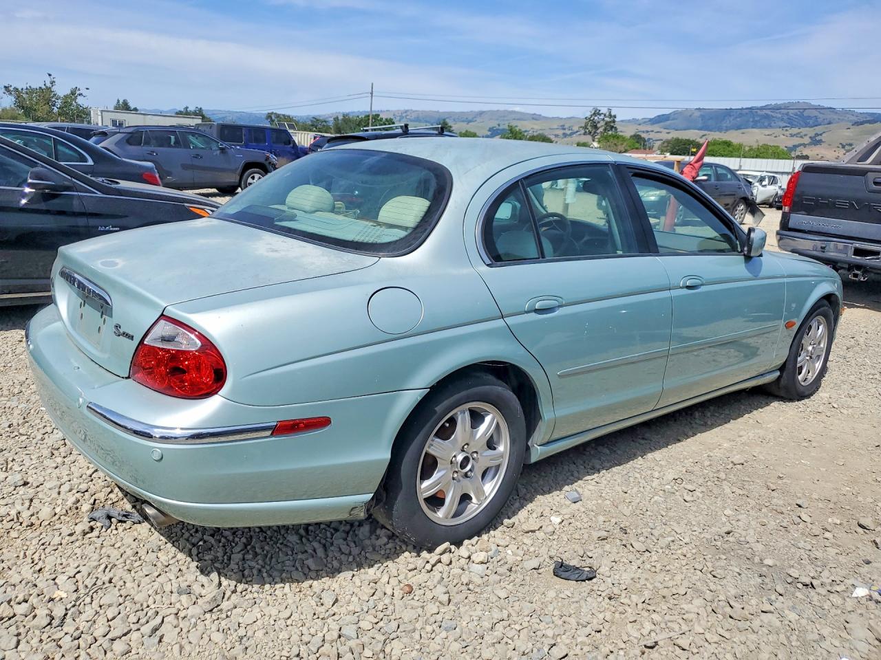 2000 Jaguar S type VIN SAJDA01D5YGL16885 photo 3