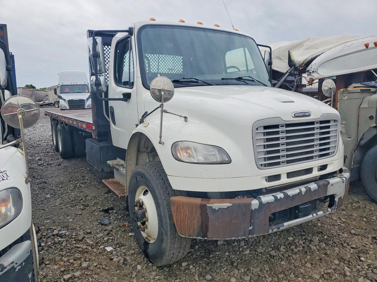 2017 FREIGHTLINER All other VIN 1FVHCYCYXHHHZ3886 photo 4