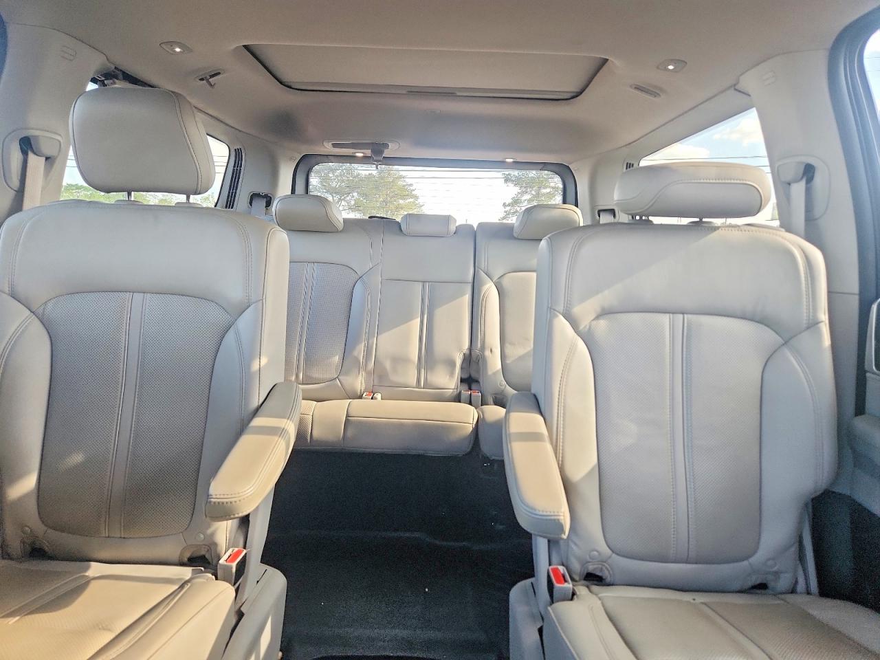 2022 Jeep Wagoneer VIN 1C4SJUBTXNS109145 photo 10