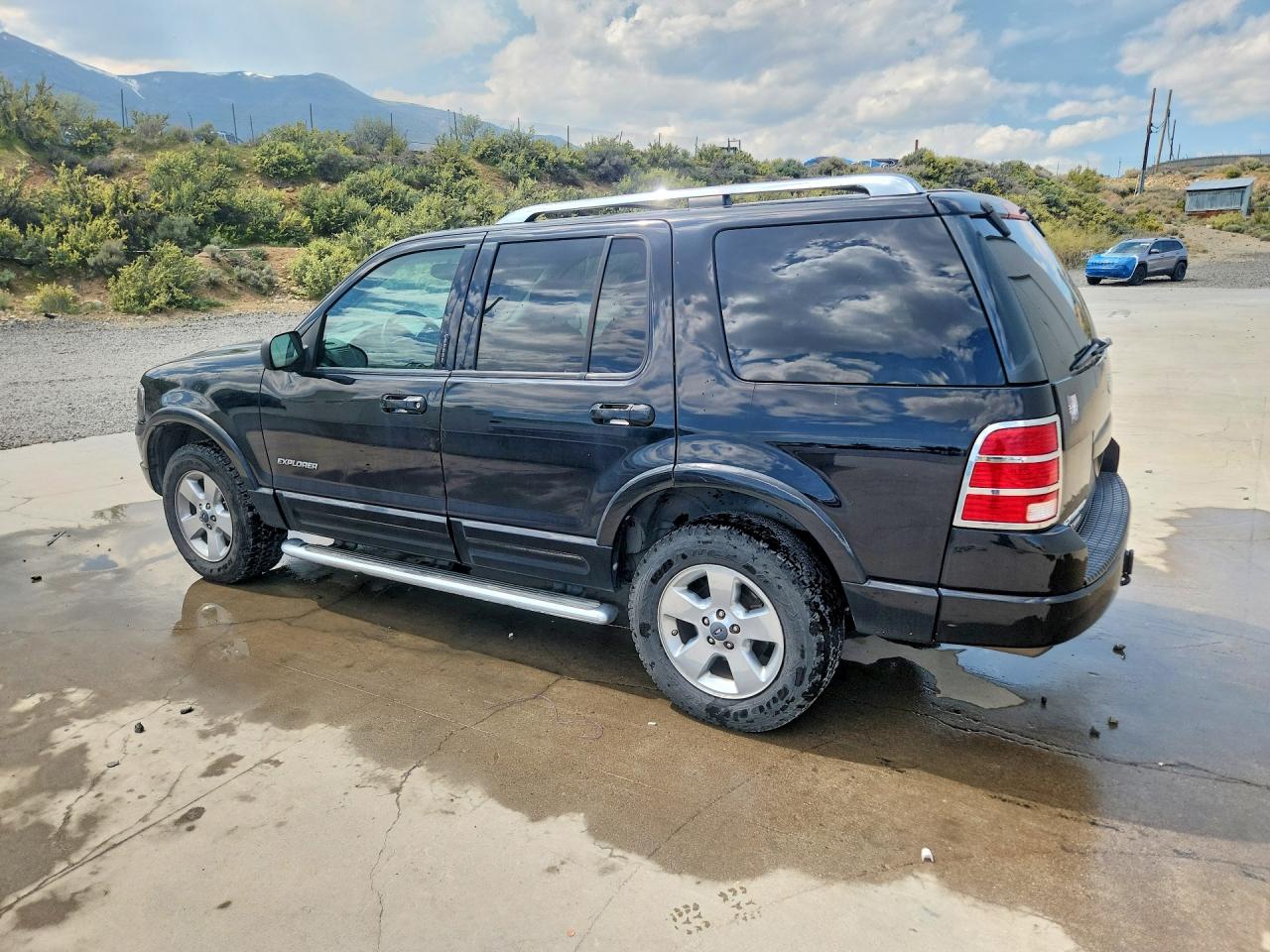 2004 FORD Explorer VIN 1FMZU75W14UA99360 photo 2