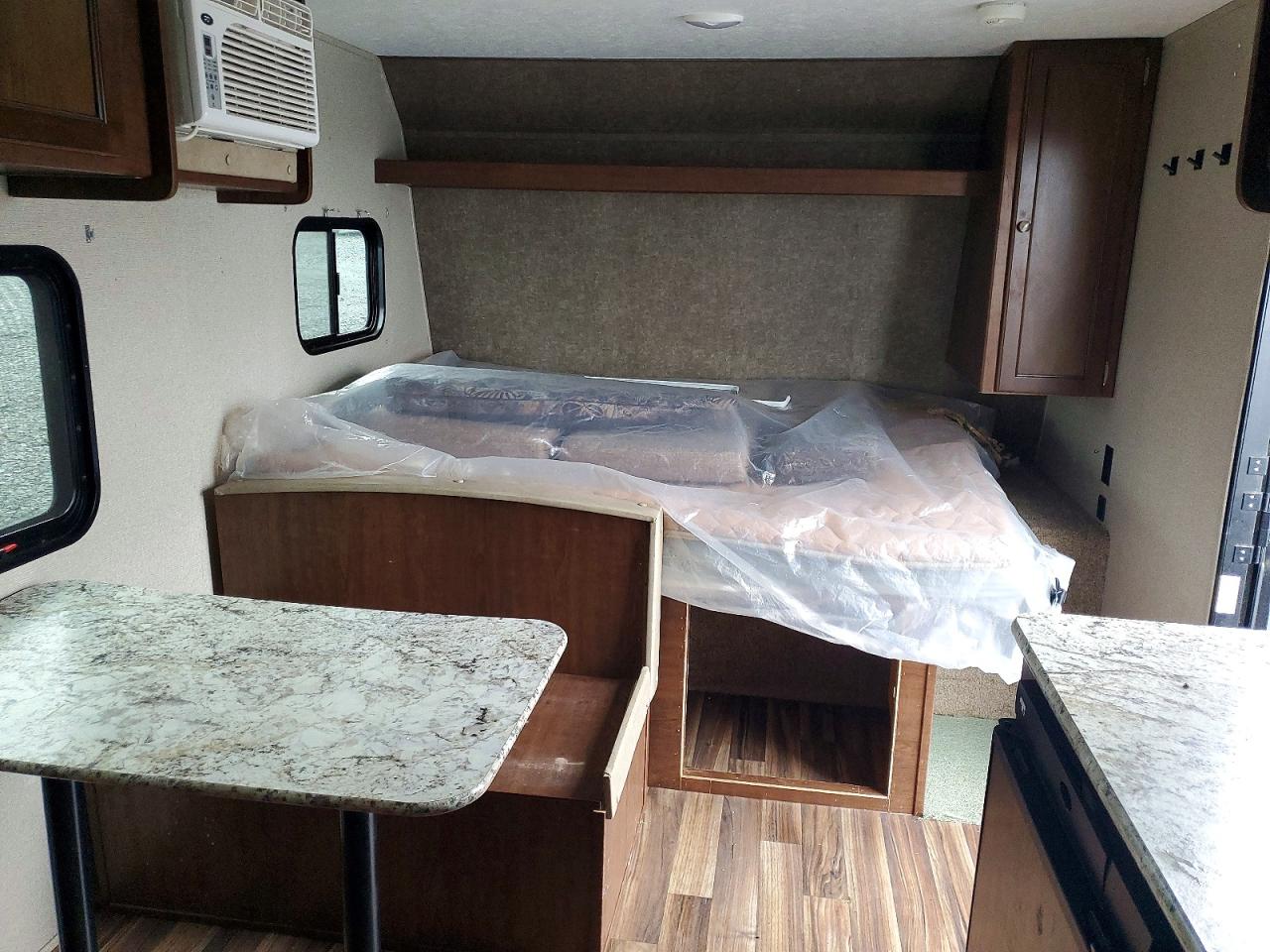 2018 DUTCHMAN Hideout VIN 4YDT1751XJW242987 photo 5