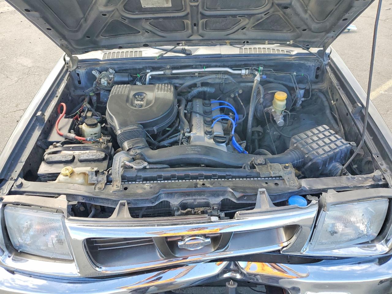 2000 Nissan Frontier VIN 1N6DD26S3YC355584 photo 11