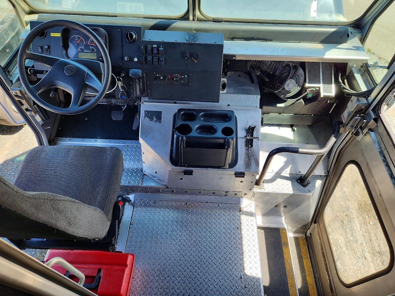 2020 FREIGHTLINER All other VIN 4UZAC2EAXLCLZ7160 photo 8