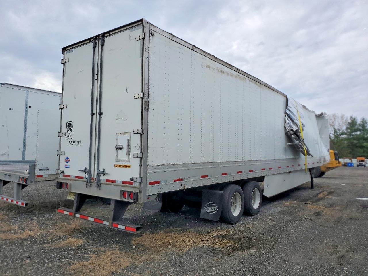 2023 UTILITY Utility tr VIN 1UYVS2537P7889901 photo 4