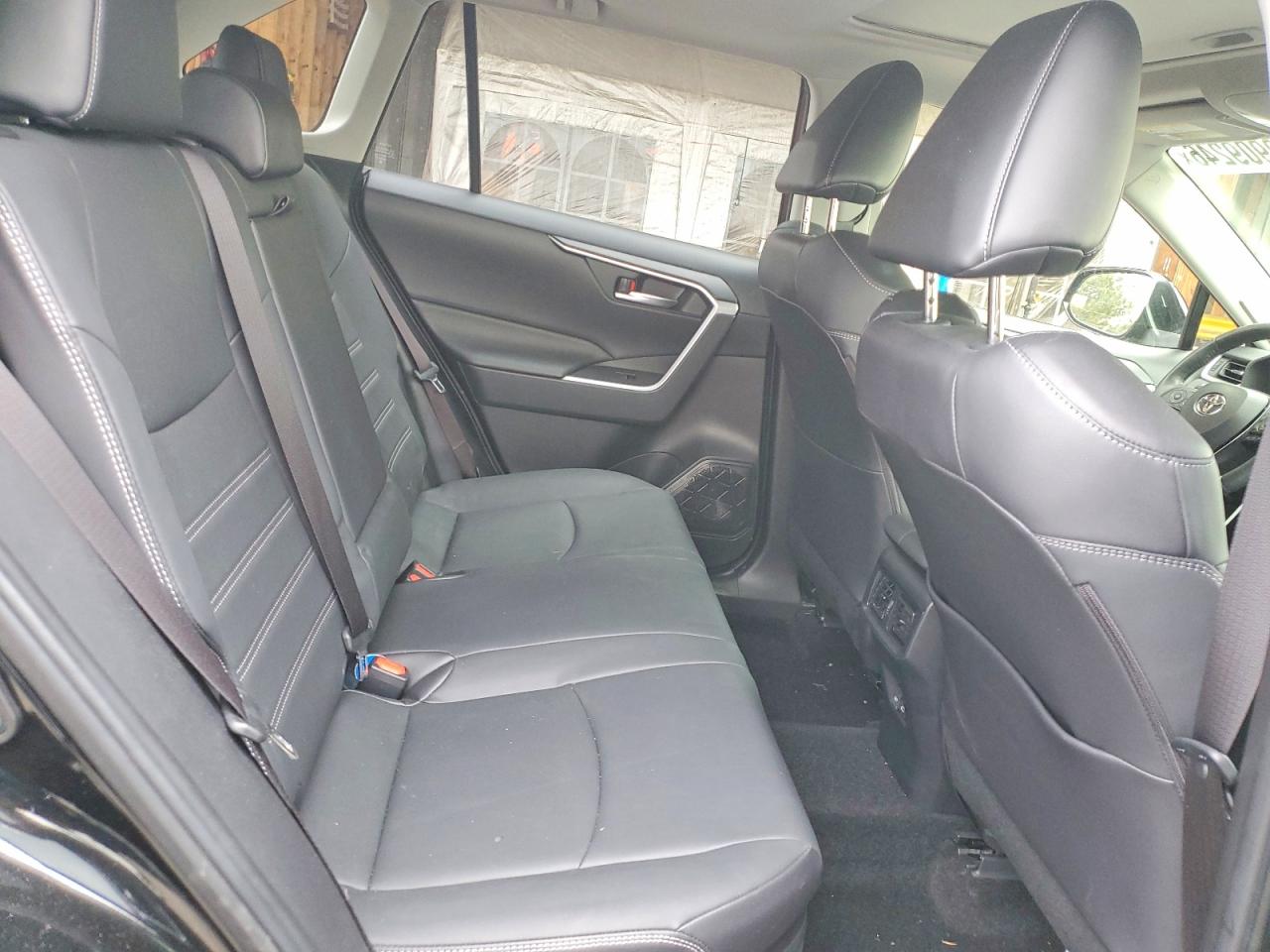 2024 Toyota Rav4 VIN JTMB6RFV8RD123551 photo 11