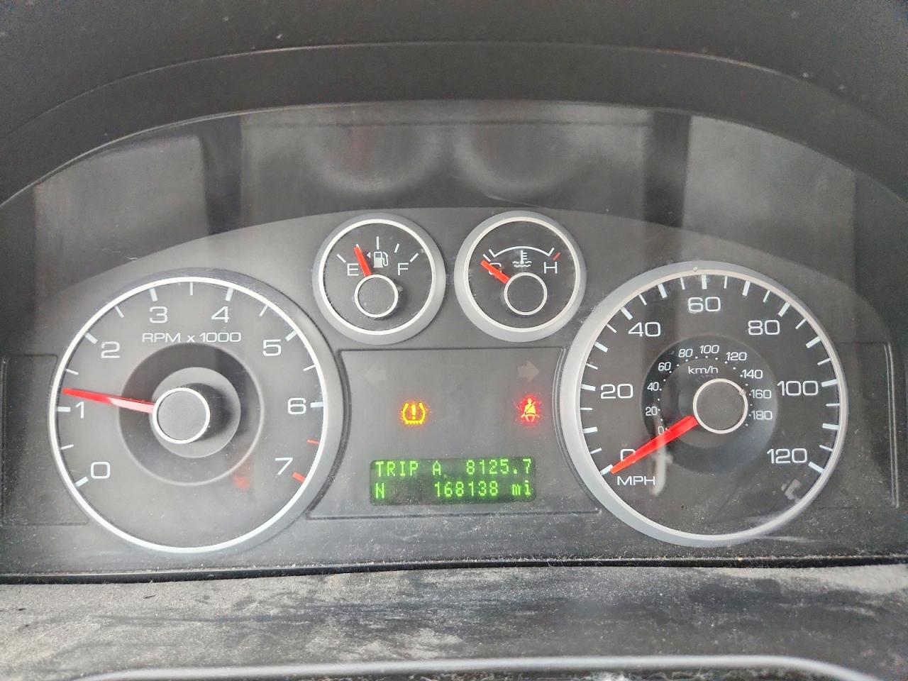 2009 Ford Fusion VIN 3FAHP07Z49R215614 photo 9