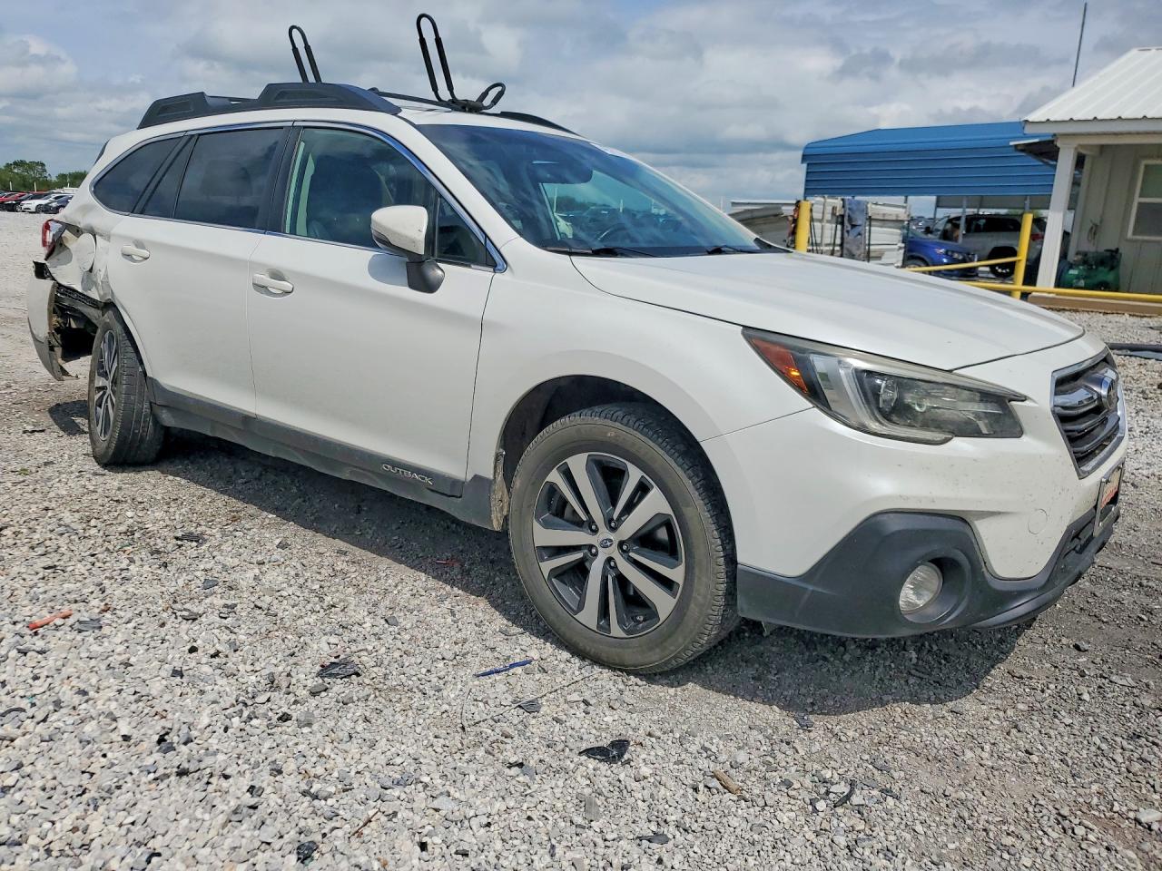2019 Subaru Outback VIN 4S4BSANC2K3286734 photo 4