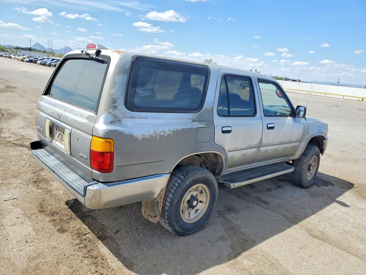 1995 Toyota 4runner VIN JT3VN29V1S0042427 photo 3