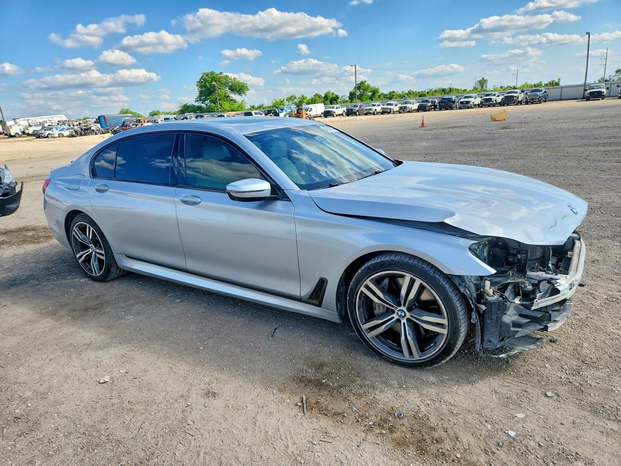 2019 BMW 7 series VIN WBA7F0C5XKGM24801 photo 4