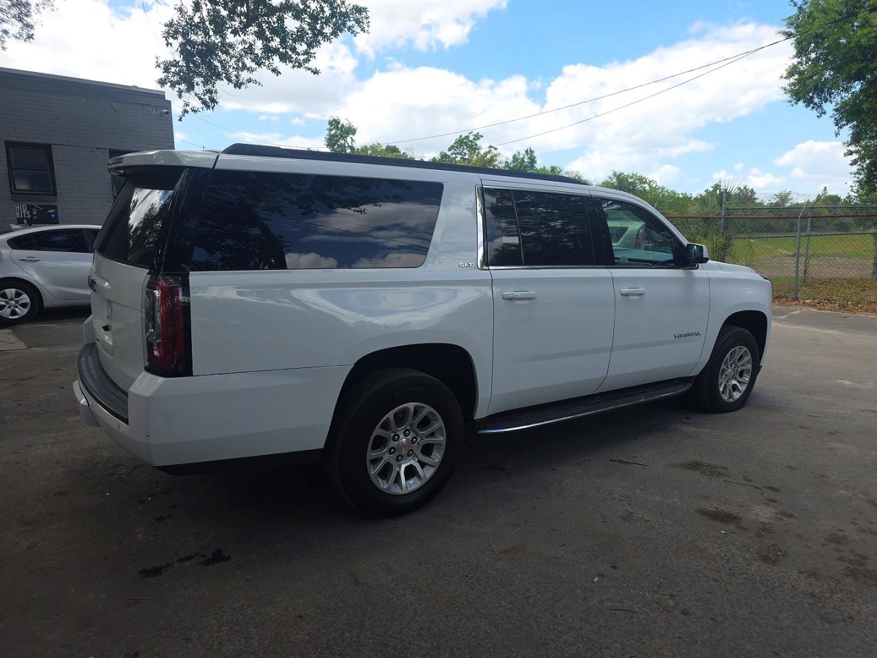 2020 GMC Yukon VIN 1GKS1GKC5LR286809 photo 4