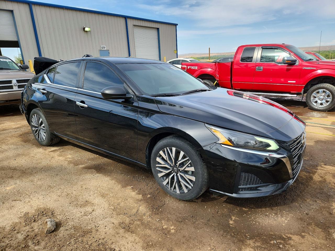 2024 Nissan Altima VIN 1N4BL4DV6RN365060 photo 4