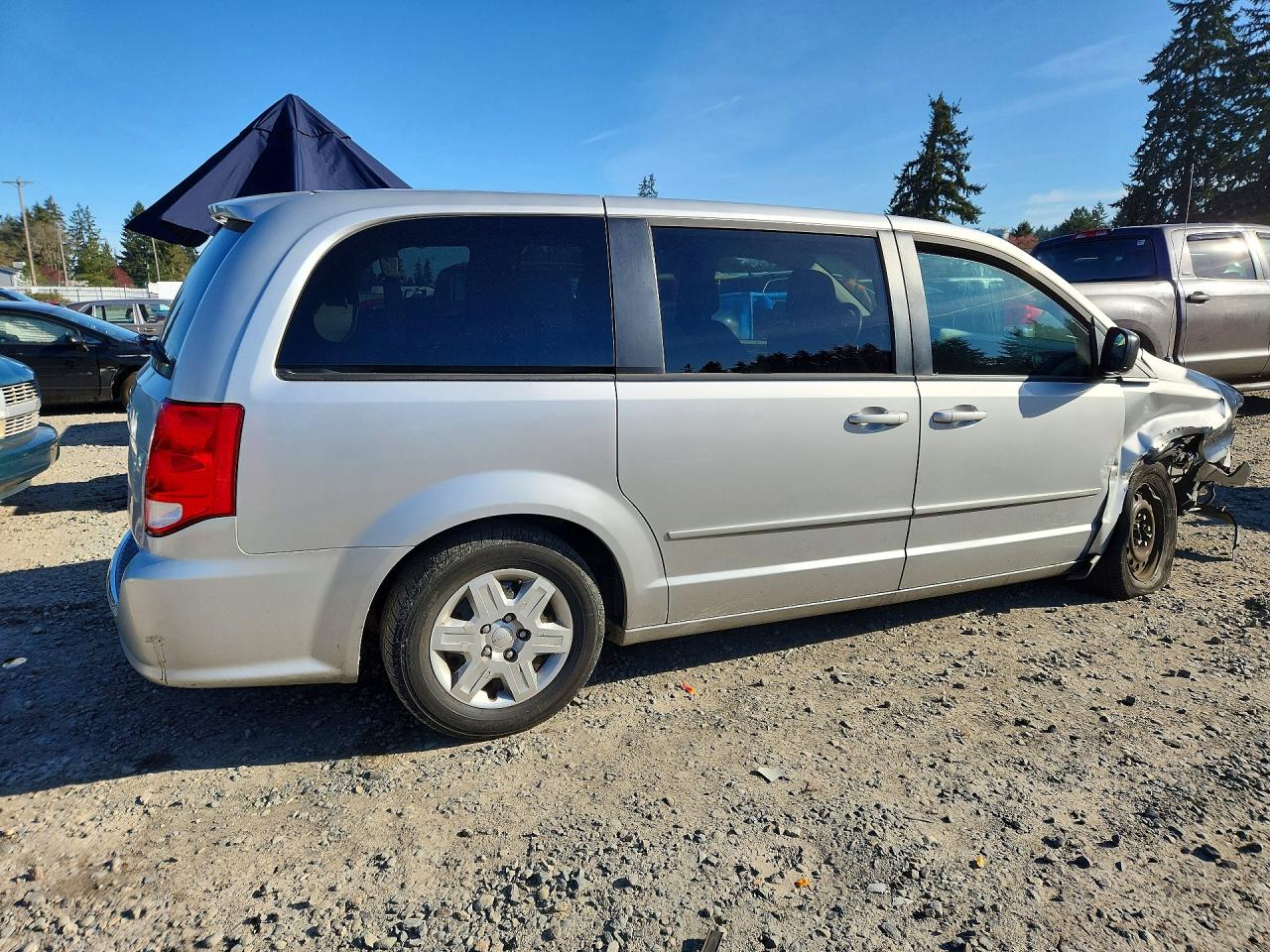 2011 Dodge Caravan VIN 2D4RN4DG9BR613575 photo 3