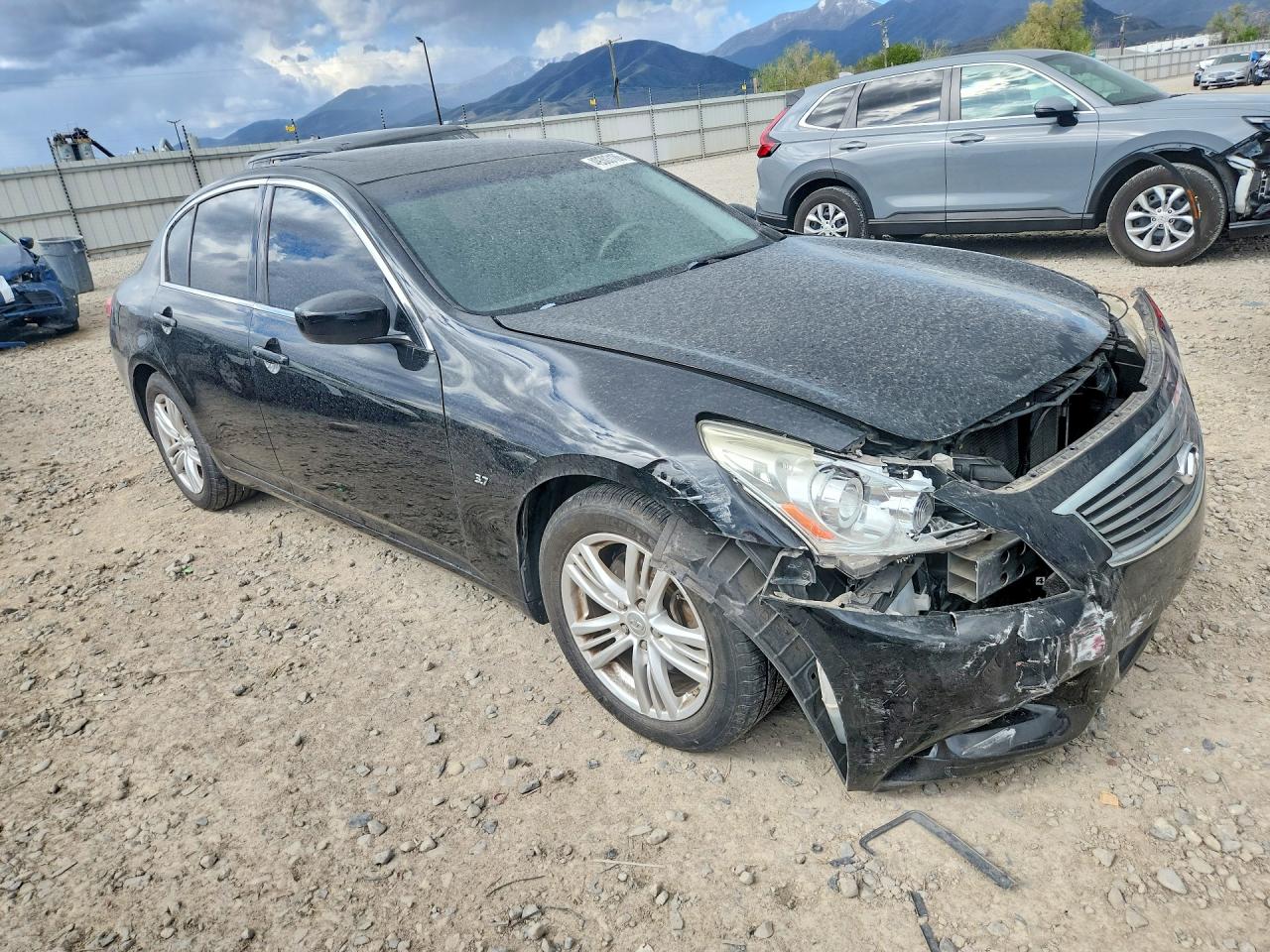 2015 Infiniti Q40 VIN JN1CV6AP6FM501962 photo 4