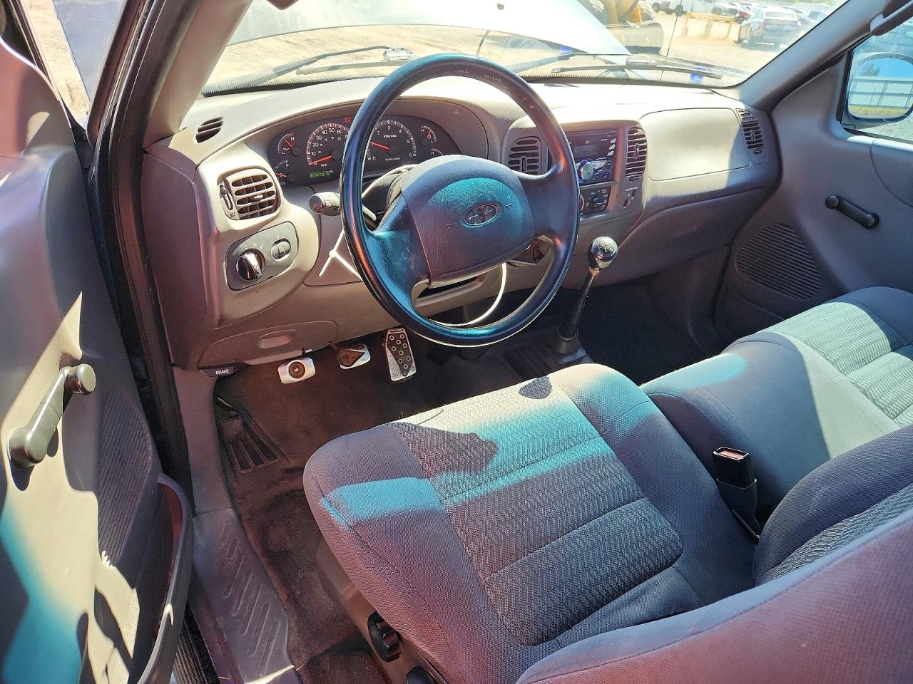 2003 Ford F150 VIN 1FTRF172X3NB66343 photo 8