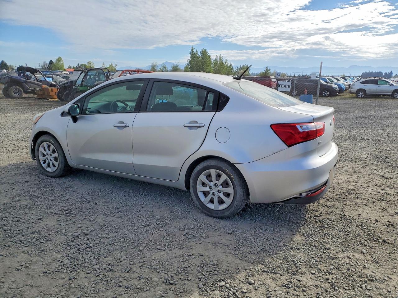2017 Kia Rio VIN KNADM4A33H6015927 photo 2